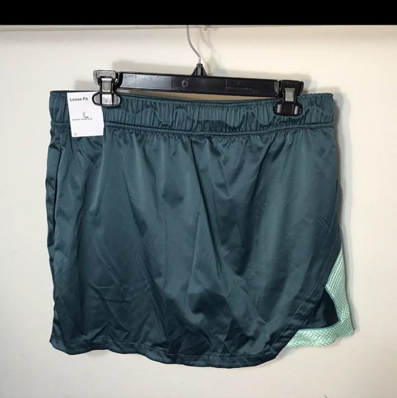 Nike Jordan Essentials Womens Skirt Shorts Ash Green Mint DO5044-058 Size L NWT - Picture 3 of 4
